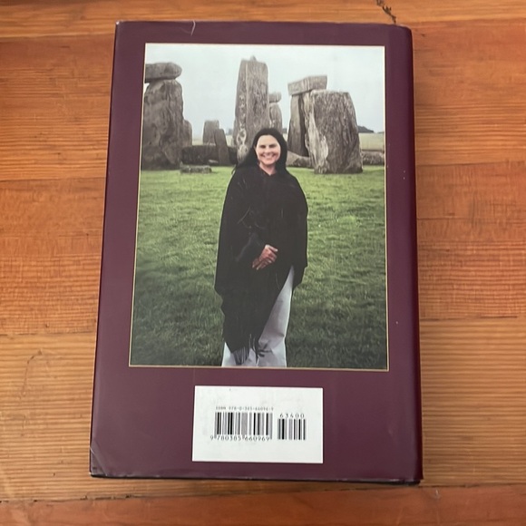 Diana Gabaldon
Lord John and the Brotherhood of the Blade - Picture 2 of 4